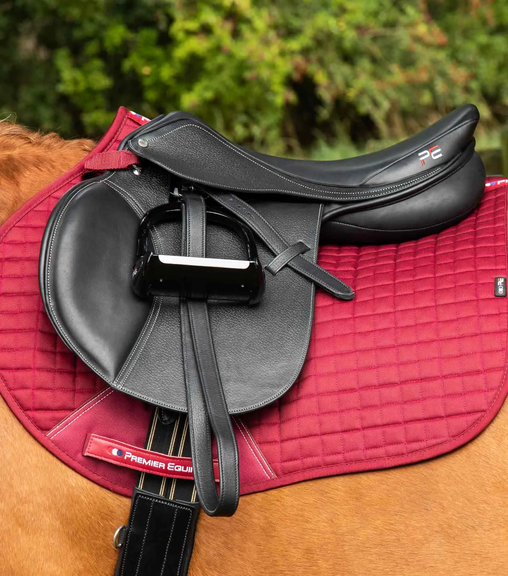 Close Contact Cotton GP/Jump Saddle Pad Burgundy