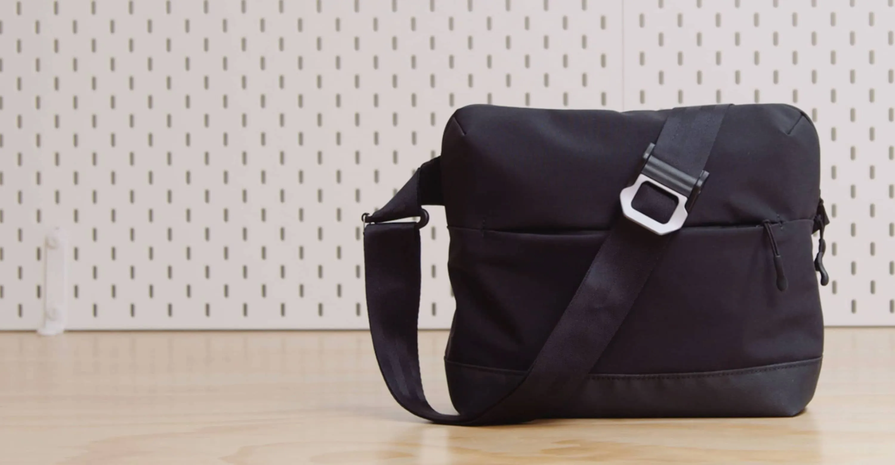 Sling Pack Minimalist Everyday Carry Bag